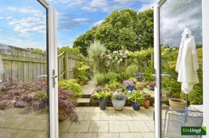 Photo 26- click for photo gallery